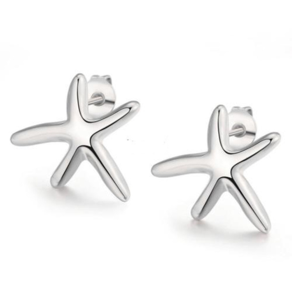 Jewelry - CUTE 18K White Gold-Filled Starfish Stud Earrings